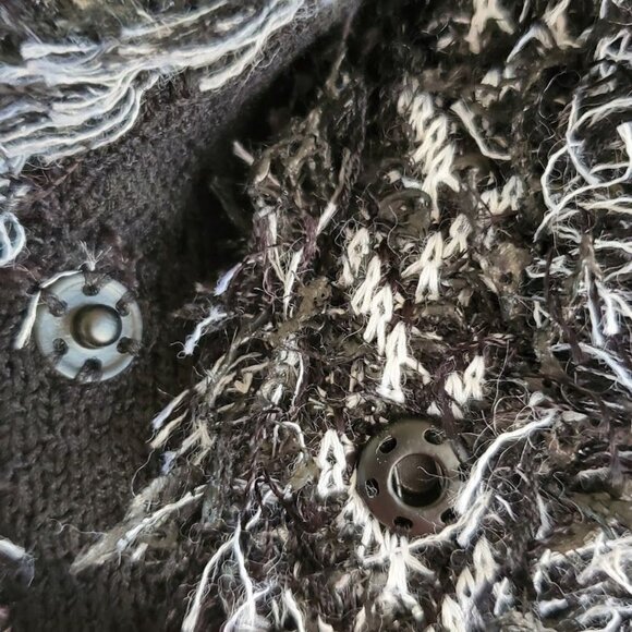 St. John Bouclé Jacket Caviar Frost Size 2 Fringe Trim NWT Couture - Picture 6 of 7